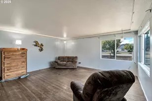 2951 Douglas St, Longview, WA 98632 - Photo 5