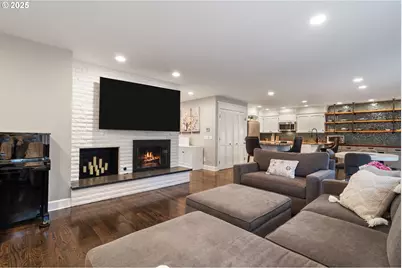 6275 Clubhouse Cir, West Linn, OR 97068 - Photo 5