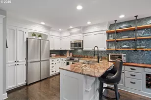 6275 Clubhouse Cir, West Linn, OR 97068 - Photo 23