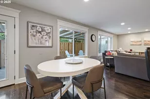 6275 Clubhouse Cir, West Linn, OR 97068 - Photo 11