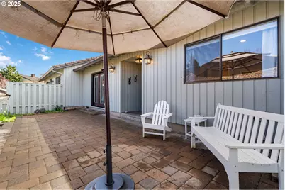 6275 Clubhouse Cir, West Linn, OR 97068 - Photo 45