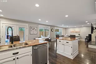 6275 Clubhouse Cir, West Linn, OR 97068 - Photo 21