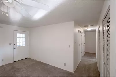 3724 Alladin Way, Eugene, OR 97404 - Photo 7