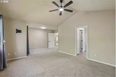 2137 N Legacy Dr, Newberg, OR 97132 - Photo 25