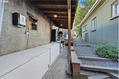 216 W Steuben St, Bingen, WA 98605 - Photo 27