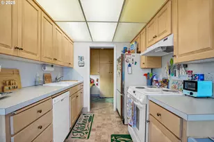 5575 E Evergreen Blvd, Vancouver, WA 98661 - Photo 9