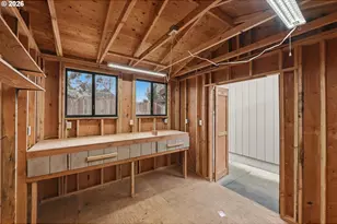 955 State St, North Bend, OR 97459 - Photo 29