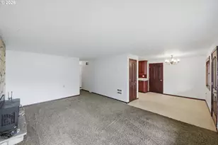 955 State St, North Bend, OR 97459 - Photo 9