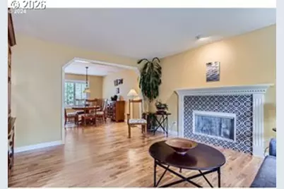 15093 SW Ashley Dr, Portland, OR 97224 - Photo 7