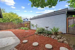 1706 SE 49th Ave, Portland, OR 97215 - Photo 47