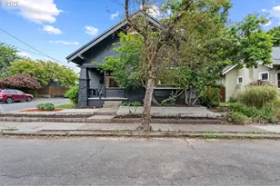1706 SE 49th Ave, Portland, OR 97215 - Photo 3