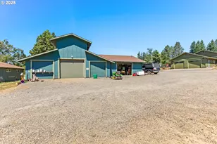 31708 NE Wand Rd, Troutdale, OR 97060 - Photo 21