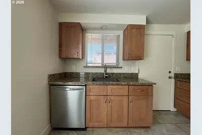 1436 Village Park Pl, West Linn, OR 97068 - Photo 15