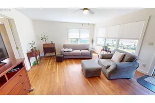 94130 4th St, Gold Beach, OR 97444 - Photo 3