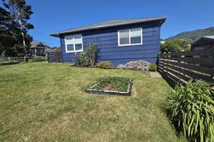 94130 4th St, Gold Beach, OR 97444 - Photo 13