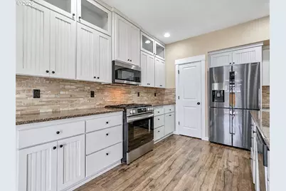 17478 SW Max Ct, Beaverton, OR 97078 - Photo 13