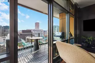 311 NW 12th Ave, Portland, OR 97209 - Photo 19