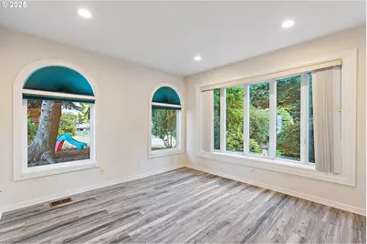 9101 NE Cliff St, Portland, OR 97220 - Photo 21