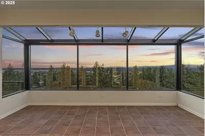 9101 NE Cliff St, Portland, OR 97220 - Photo 9