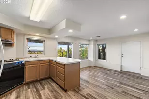 9101 NE Cliff St, Portland, OR 97220 - Photo 19