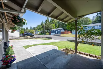 3840 Vista Dr, North Bend, OR 97459 - Photo 21