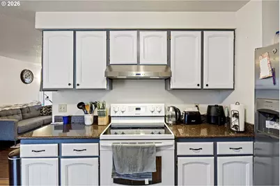 2133 NW Watters St, Roseburg, OR 97471 - Photo 9