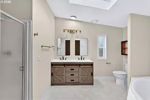 1949 SE Palmquist Rd, Gresham, OR 97080 - Photo 15