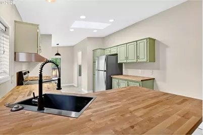 1949 SE Palmquist Rd #7, Gresham, OR 97080 - Photo 7