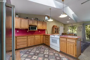 10265 Ridgeview Ter, Birkenfeld, OR 97016 - Photo 7