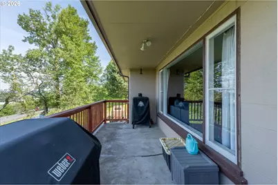 201 Carroll Rd, Kelso, WA 98626 - Photo 33