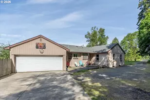 201 Carroll Rd, Kelso, WA 98626 - Photo 1