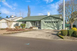 2093 W Hayes St, Woodburn, OR 97071 - Photo 3