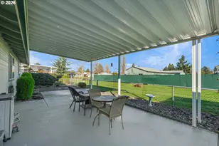 2093 W Hayes St, Woodburn, OR 97071 - Photo 37