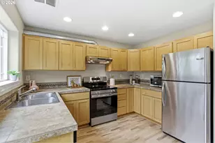 6747 N Salem Ave, Portland, OR 97203 - Photo 5