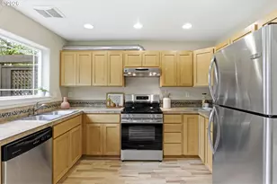 6747 N Salem Ave, Portland, OR 97203 - Photo 3