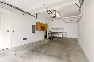 6747 N Salem Ave, Portland, OR 97203 - Photo 21