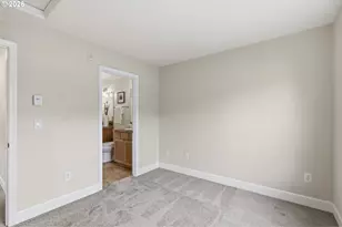 6747 N Salem Ave, Portland, OR 97203 - Photo 17