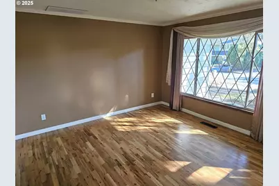 6375 SW Dawn St, Lake Oswego, OR 97035 - Photo 9