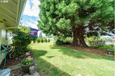 6776 Rochester St NE, Salem, OR 97305 - Photo 3