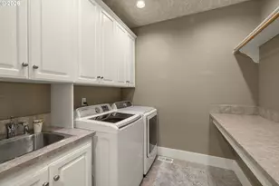 16 SE 46th Dr, Gresham, OR 97080 - Photo 29