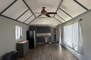 11612 N Island Cove Ln, Portland, OR 97217 - Photo 21