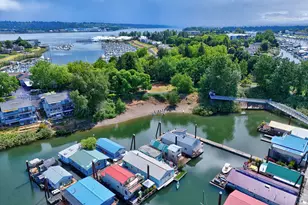 11612 N Island Cove Ln, Portland, OR 97217 - Photo 15
