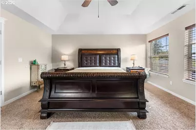 6338 SE Dunbar Dr, Portland, OR 97236 - Photo 23