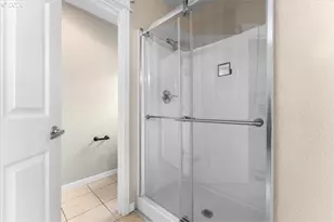 6338 SE Dunbar Dr, Portland, OR 97236 - Photo 27