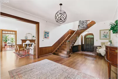 2030 S Military Rd, Portland, OR 97219 - Photo 5