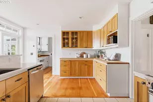 2030 S Military Rd, Portland, OR 97219 - Photo 13