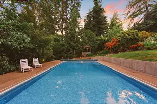 2030 S Military Rd, Portland, OR 97219 - Photo 25