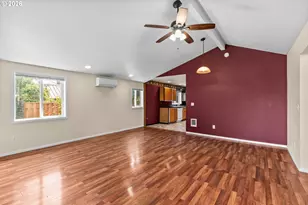 1043 F St, Springfield, OR 97477 - Photo 7