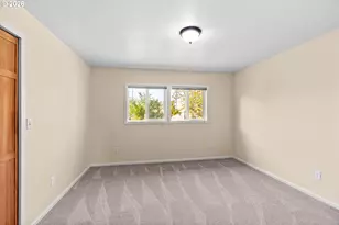 1043 F St, Springfield, OR 97477 - Photo 15