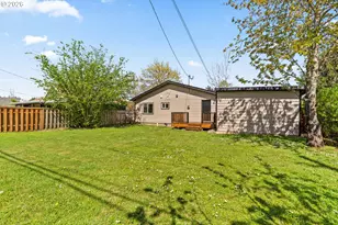 1043 F St, Springfield, OR 97477 - Photo 27